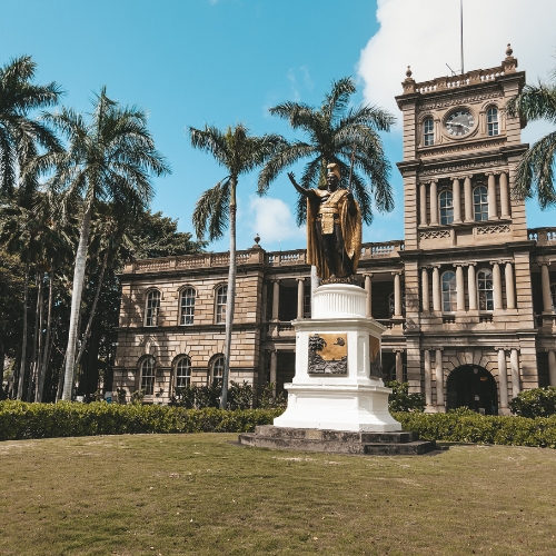 Royal Palace and King Kamehameha Statue: A Grand Finale to Your Tour
