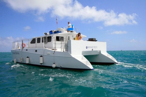 a small boat in a body of water